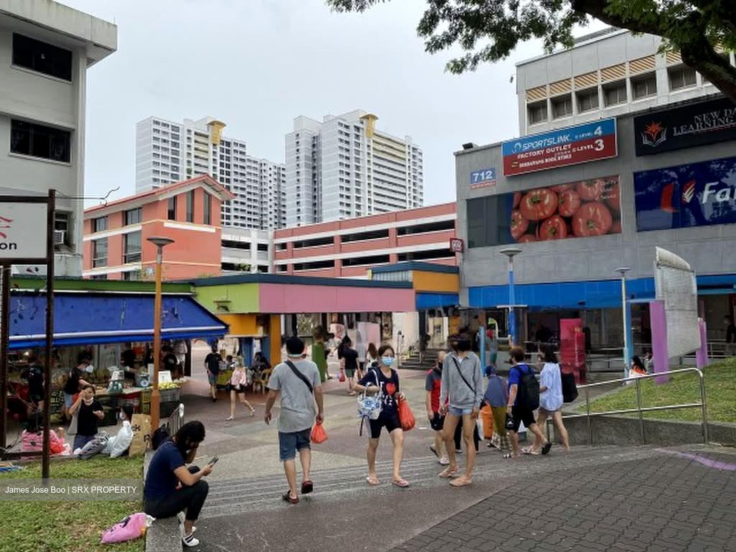 703 ANG MO KIO AVENUE 8 (D20), Shop House #576949571